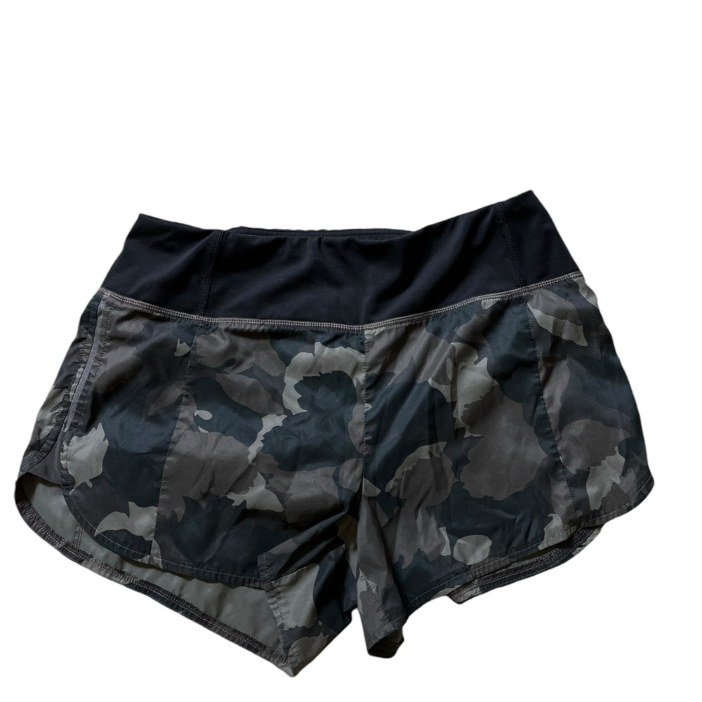 Athleta Gym Shorts Women's M Camo Print Run Bottom Activewear 4" Inseam NICE✅